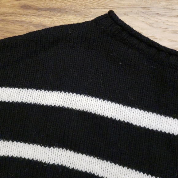 Black and White Striped Crewneck Sweater - Picture 3 of 5